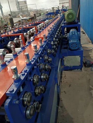 Door frame roll forming machine